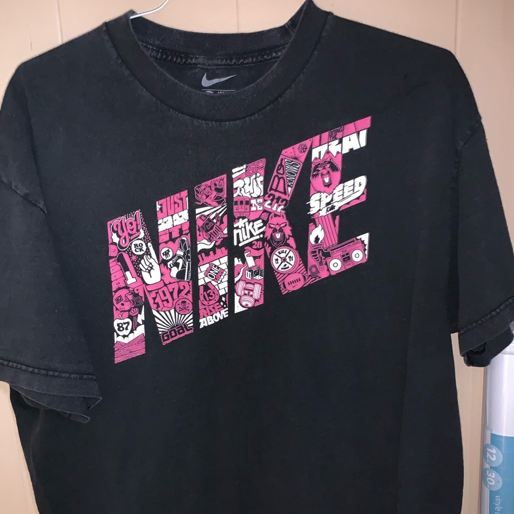Nike T-shirt graphic pink tee shirt basketball XL